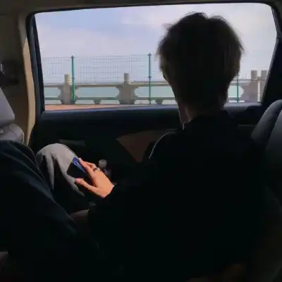 钱向珊